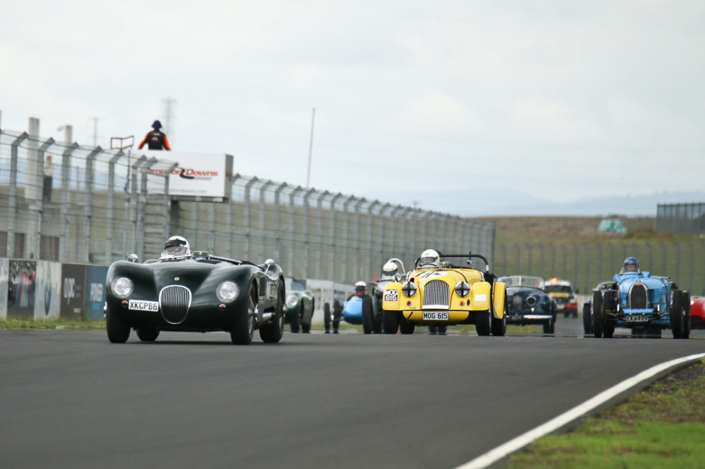 Hooters Vintage Race Series